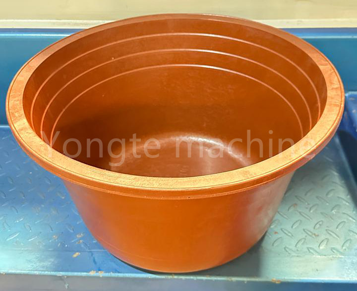 Оборудването за рециклиране на пластмаса Yongte изпраща до клиент в Африка