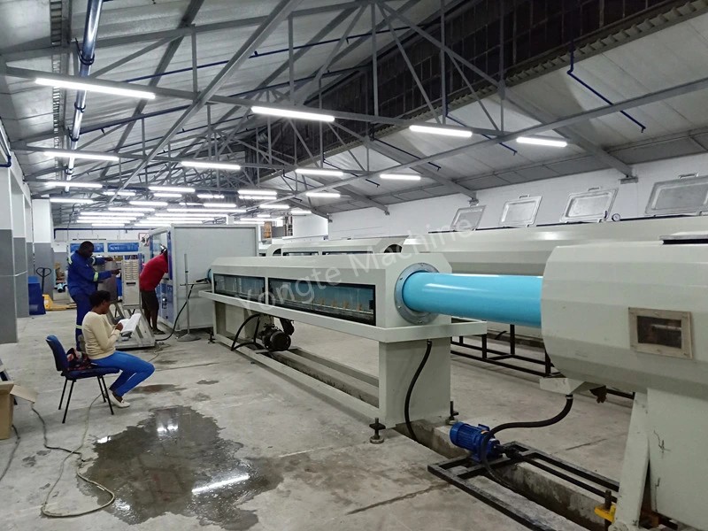 Африканска машина за производство на PVC тръби 200-400 mm