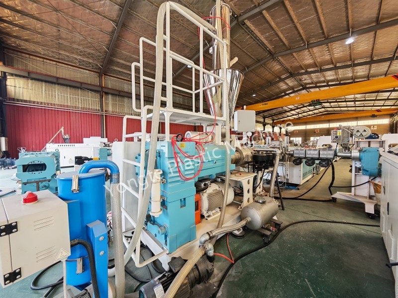 WPC Decking co-extrusion line